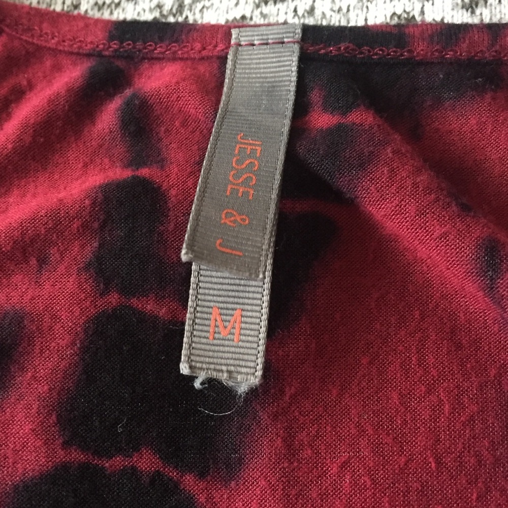 Red top - Picture 4 of 4